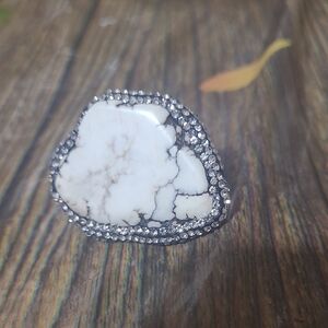 Elegant White Turquoise Scarf Ring